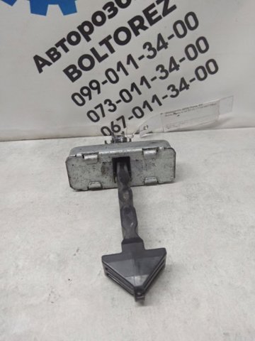 Обмежувач відкриття дверей, передній GS1D58270E MAZDA