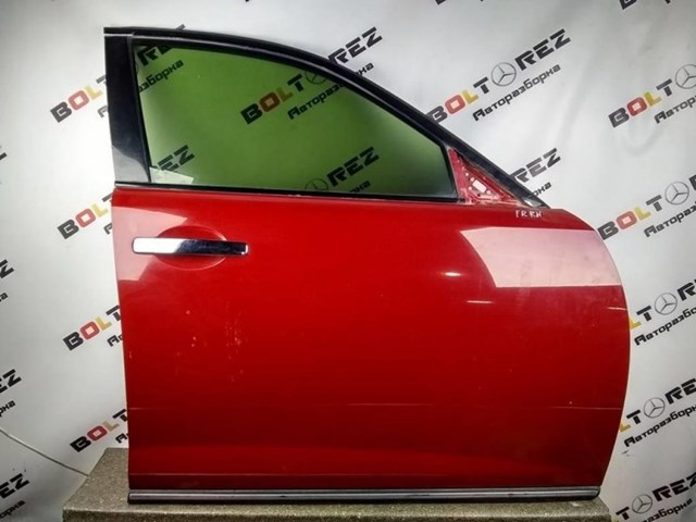 Пасажирські передні двері H010MCL7MA NISSAN