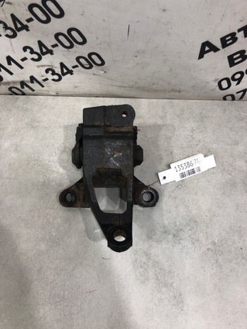 Ліва подушка двигуна KE6439070C MAZDA