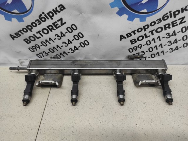 Форсунки електромагнітні L50113250 MAZDA