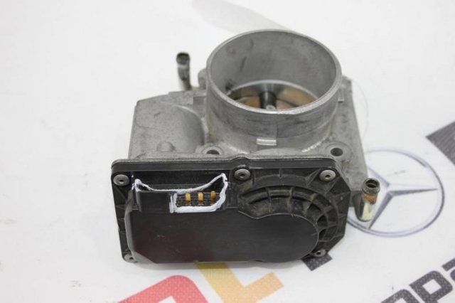 Дросільна заслінка в зборі LF2L13640 MAZDA