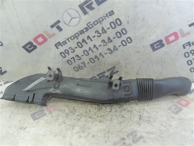 Повітрозабірник повітряного фільтра LF8J1320X MAZDA
