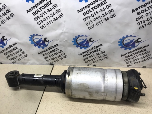 Стійка передня LR032648 LAND ROVER