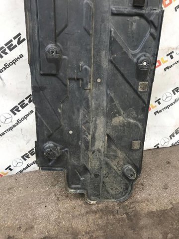 Обмежувач відкриття дверей, передній MR526777 MITSUBISHI