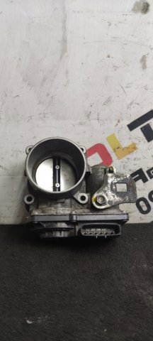 Заслінка повітряна PE0113640B MAZDA