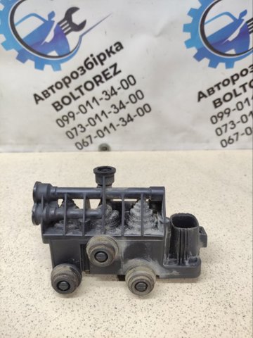 Блок клапанів регульованої підвіски, передній RVH000095 LAND ROVER