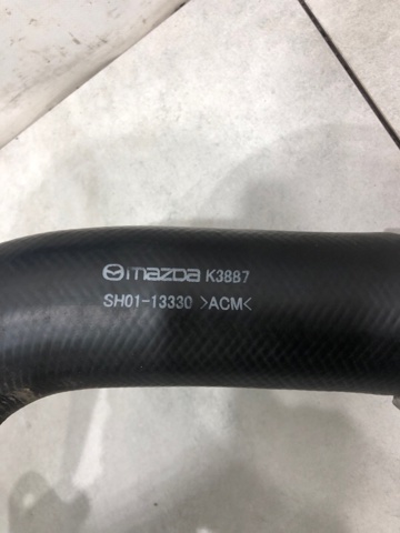 Шланг/патрубок інтеркуллера SH0113330F MAZDA
