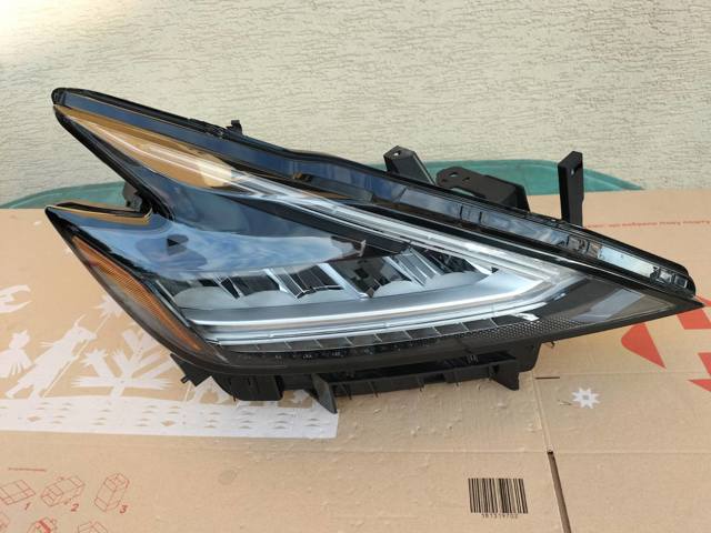 Права блок фара 260109UF0C NISSAN