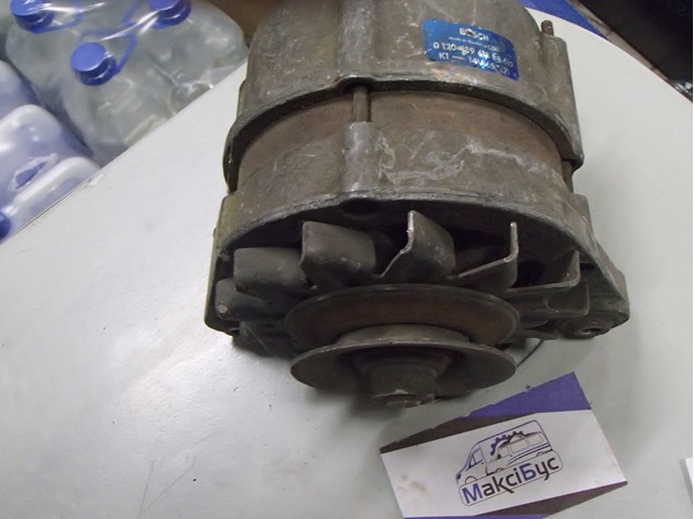 Генератор 0120489644 BOSCH