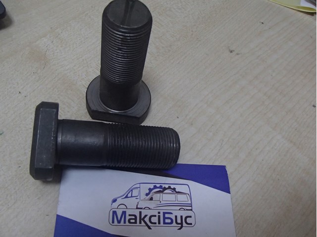 Шпилька піввісь 01704600 PE AUTOMOTIVE