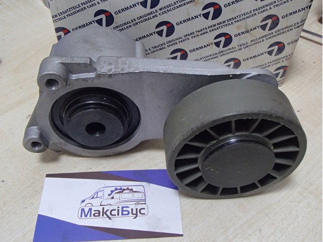 Натягувач приводного ременя 100671 IPD