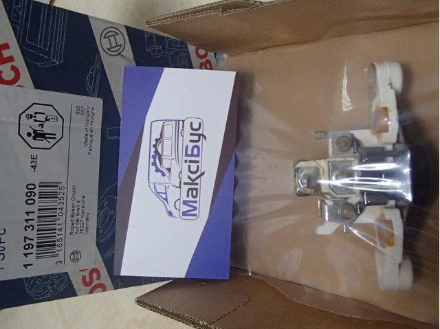 Реле регулятор напруги генератора 1197311090 BOSCH