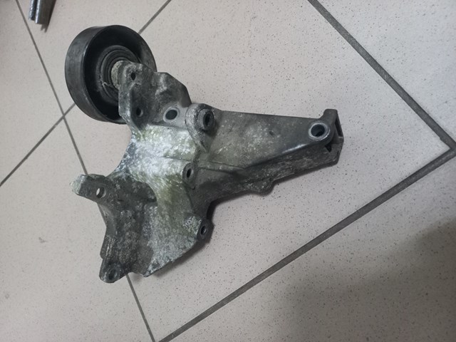 Втулка КПП 12312245747 BMW