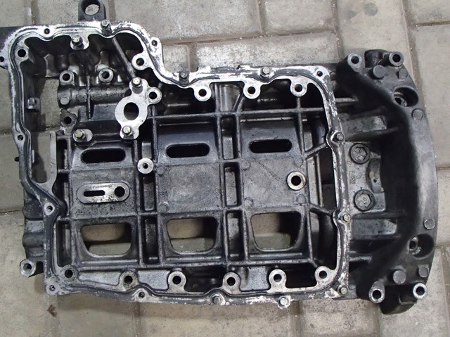 Піддон масляний картера двигуна 1323058 FORD
