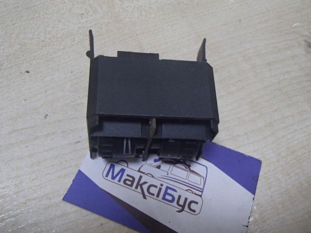 Кнопка коректора фар 2K0941333 VAG