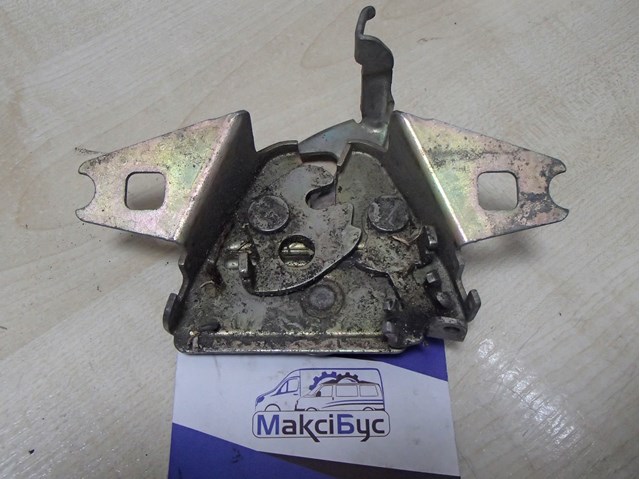 Замок кришки капота 357823509 VAG