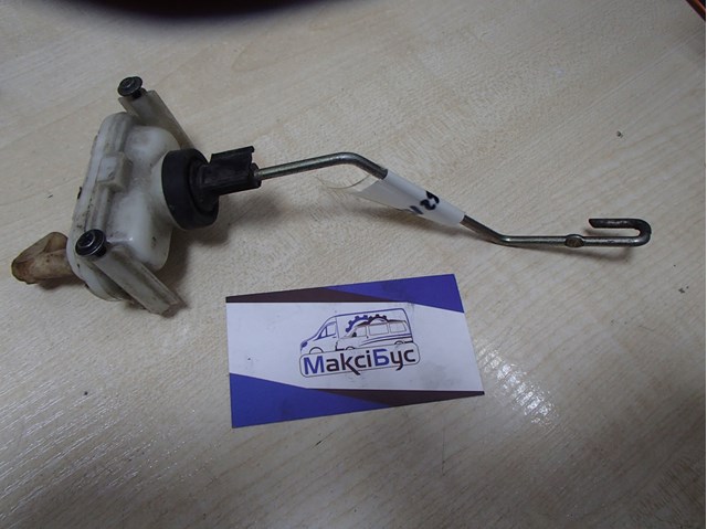 Мотор-привід відкр/закр. замку багажника (3/5-х дв.) 357862153A VAG