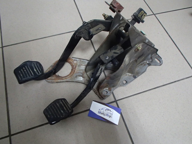 4466194 Ford
