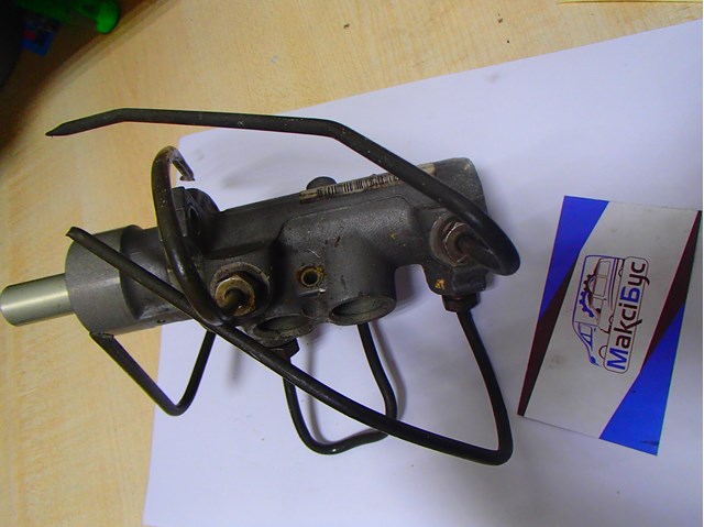 Циліндр гальмівний, головний 4525694 FORD