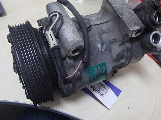 Компресор холодоагенту 7700111235 RENAULT