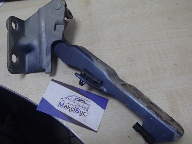 Завіс капота, правий 791203E000 HYUNDAI