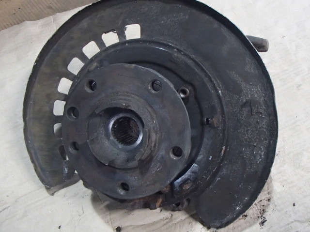 Цапфа поворотного кулака 7L8505435 VAG