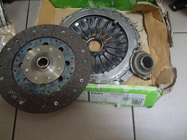 Комплект зчеплення  826403 VALEO