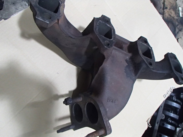 Колектор випускний 924F9430BA FORD