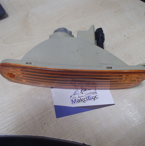 Поворотник правий 96206629 OPEL