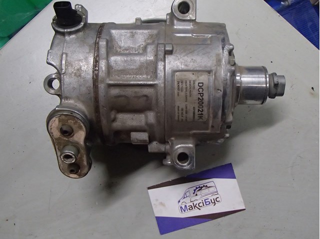Компресор кліматичної установки DCP20021K DENSO