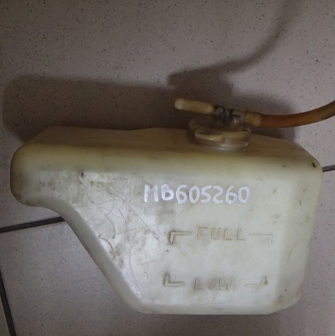 Бачок розширювальний MB605260 MITSUBISHI