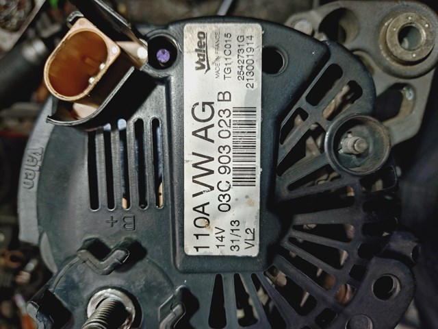 Генератор автомобільний 03C903023B VAG