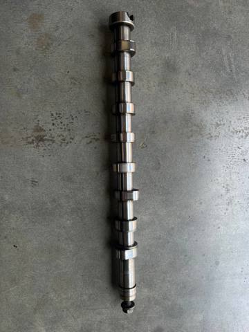 Розподілвал двигуна 1685737 FORD