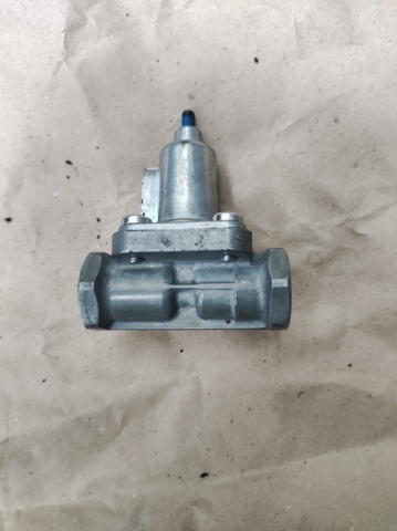Клапан зворотний, пневматичний 4341001530 WABCO