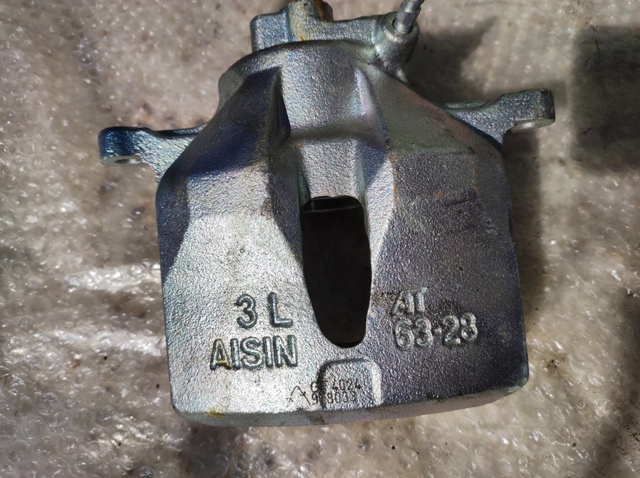 Супорт тормзной 4775033340 TOYOTA