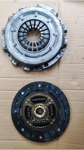 Комплект зчеплення  KT319RB AISIN