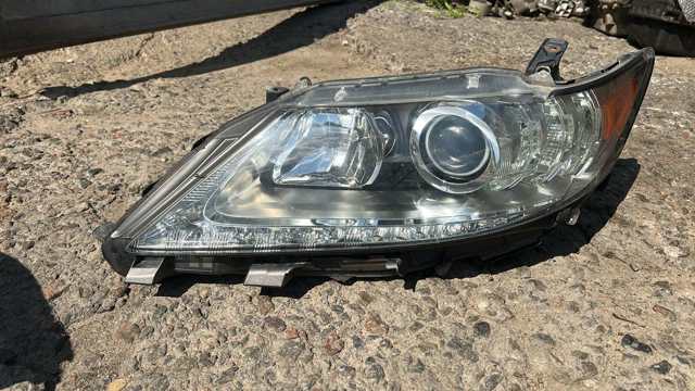 Фари 8118533B50 TOYOTA