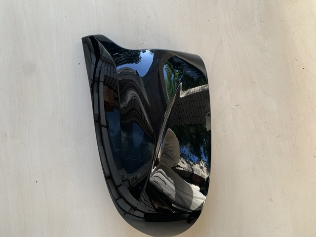 Накладка/кришка дзеркала заднього виду, права 51168097352 BMW