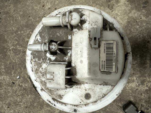 Насос занурювальний в баці 172028171R RENAULT