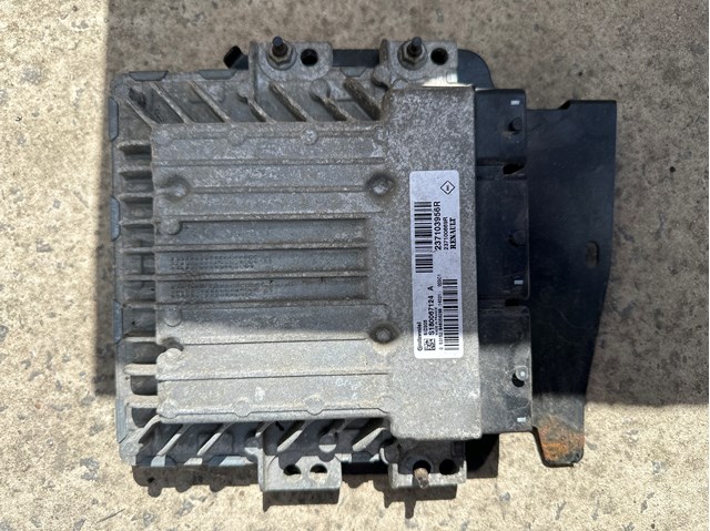 237103956R Renault (RVI)