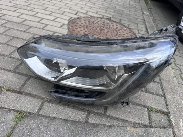 Фара 260602792R RENAULT