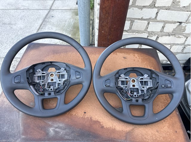 Руль 484000016R RENAULT