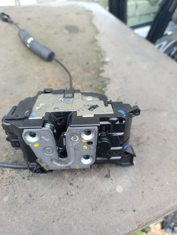 Замок задніх дверей, лівих 825030032R RENAULT