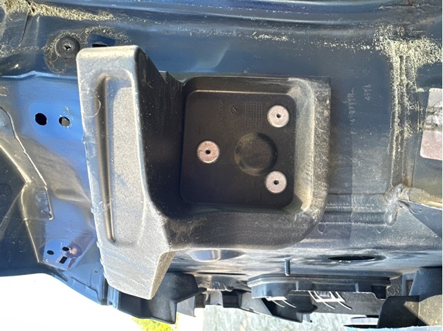 Кріплення бамера ліве 850450815R RENAULT