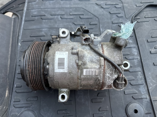 Компресор системи кондиціювання 926005211R RENAULT