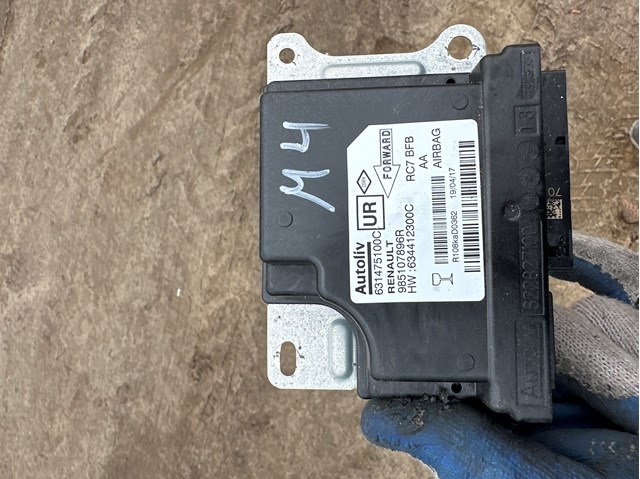 Блок управління airbag 985107896R RENAULT