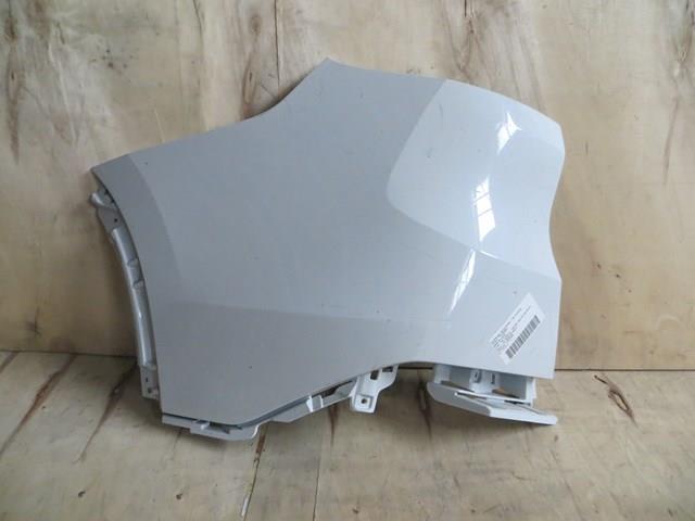Ікло заднього бампера ліве 51125A0BD55 BMW