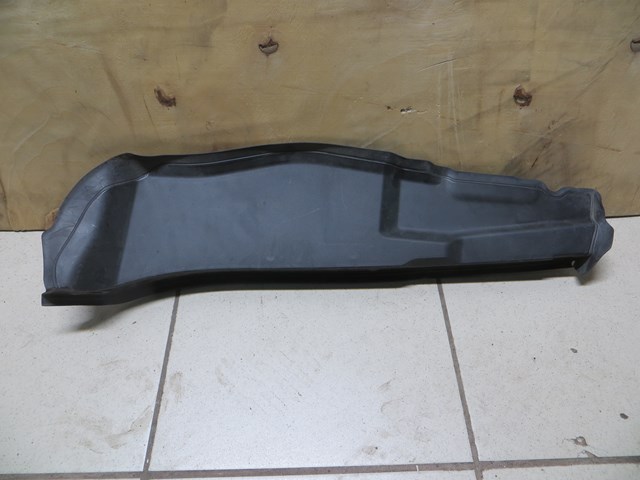 Ущільнювач арки крила 51767329400 BMW