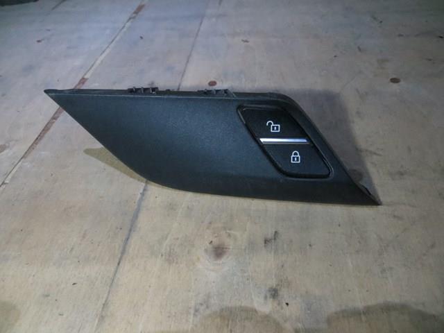 Кнопка блокавання дверей 61316801352 BMW