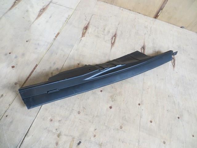 Ущільнювач крила DS7Z5802038A FORD